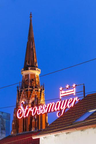 Pansion Strossmayer