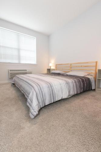 Modern & Cozy 2 - Bedroom gem mins from NYC in Jersey City, USA