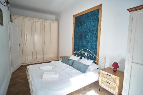Superior Apartment image 2