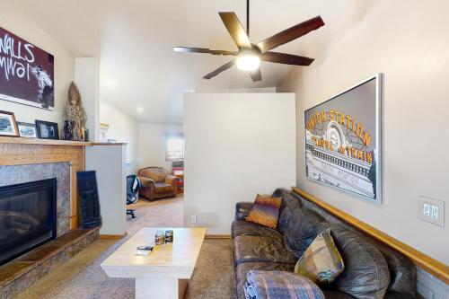 Red Rocks Retreat in Englewood, USA