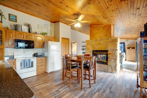 Cozy Belgrade Cottage w/ Wood-Burning Stove! in Caledonia