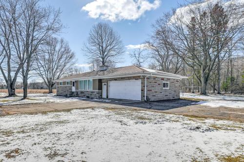 Wausau Home with Yard 1 Mi to Granite Peak Ski Area