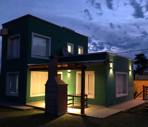 2 bedrooms, 4 beds