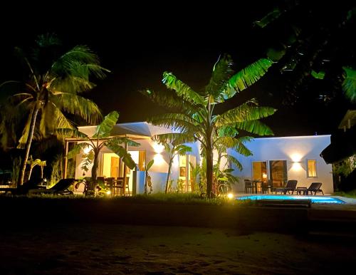 LIONS VILLA ZANZIBAR - Cook Service & Infinity Pool - ON THE SEASIDE