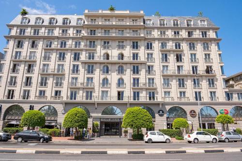 Cape Royale Luxury Apartments by Stay In Luxury photo 3