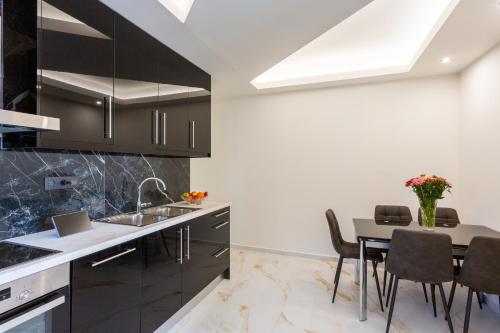 Marina Apartments Marina Apartments