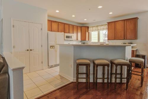 Glen Riddle 102 - image 10