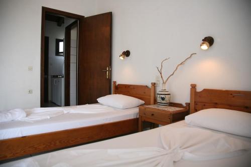 Two-Bedroom Apartment with Sea View image 8