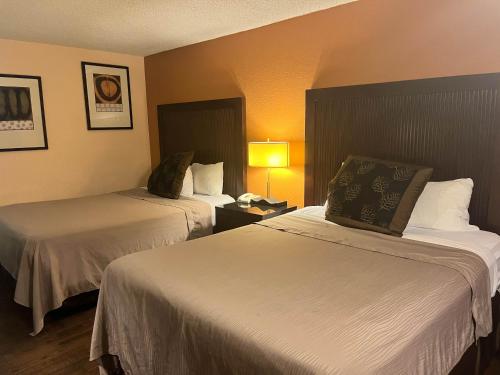 Queen Room with Two Queen Beds - Non-Smoking
