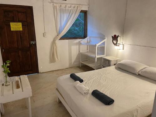 HOSTAL CASA DEL ANGEL 4