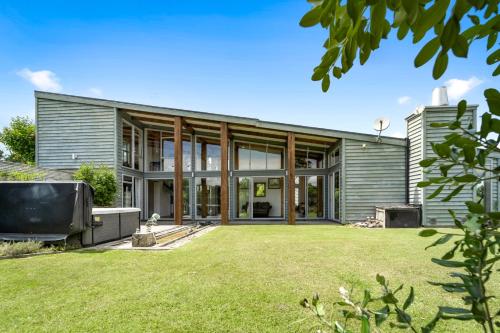 923 Takatu - Tawharanui Peninsular Holiday Home