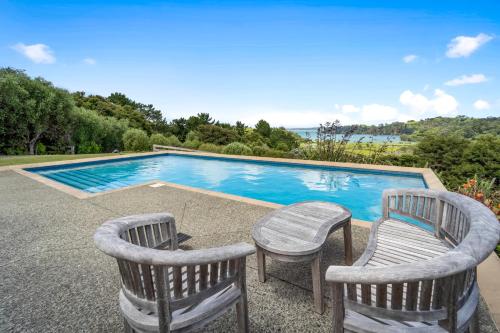 923 Takatu - Tawharanui Peninsular Holiday Home