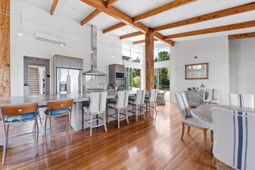 923 Takatu - Tawharanui Peninsular Holiday Home