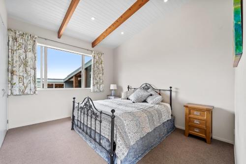 923 Takatu - Tawharanui Peninsular Holiday Home