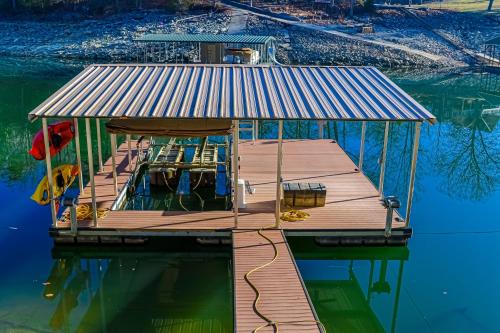 Cove Creek Escape in 加利威爾