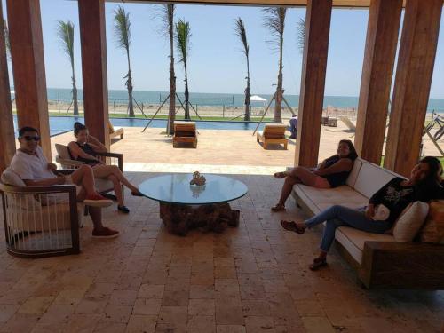 Ecusuites Karibao Room 3 Genius playas in Engabao