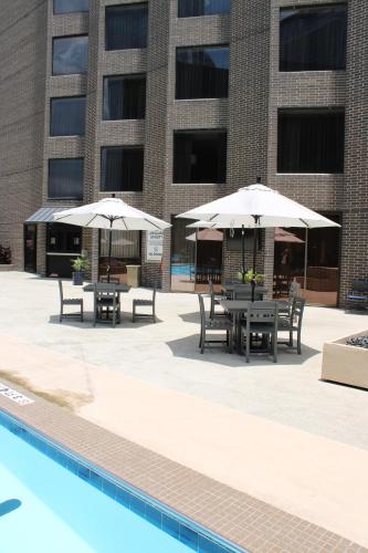 Hyatt Regency Houston - image 12