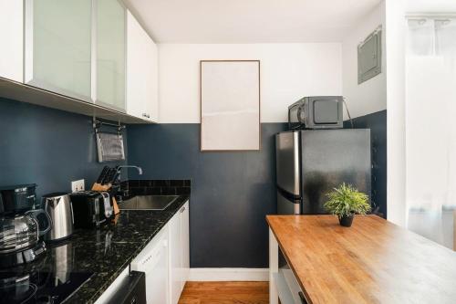 139-3E west village 1BR best value, New York (Foto 8)