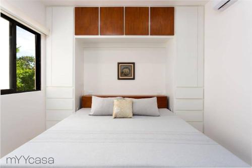 Luxurious 1 Bedroom w/ Pool & Golf Course View in Puerto Aventuras, Mexico