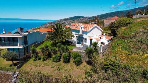 Calheta Bay View House - Family and Group Residence 2