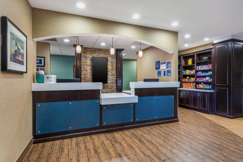 Best Western Plus Taft Inn - image 9