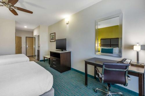 Best Western Plus Taft Inn - image 12
