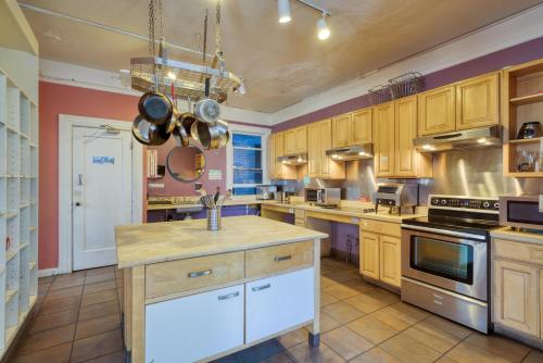 HI San Francisco Downtown Hostel - image 12