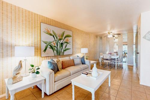 Toucan Sands in Palm Springs, USA