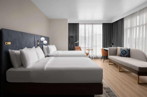 Hotel West & Main Conshohocken Philadelphia Tapestry by Hilton - image 2