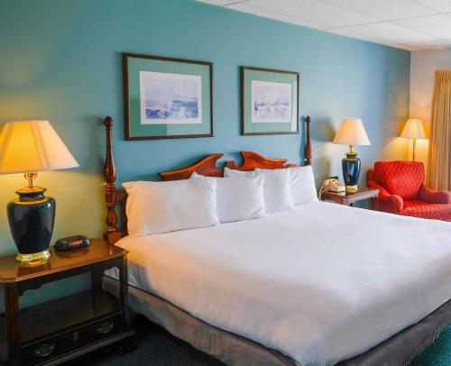 Boothbay Harbor Inn - Accommodation - Boothbay Harbor