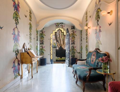 Pug Seal Polanco Allan Poe Pug Seal Polanco Allan Poe