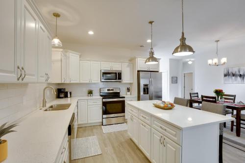 Mankato Getaway with Game Room and Salt Water Hot Tub! in Mankato, USA