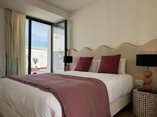 Redes Royale Apartments by Misterhost, Sevilla
