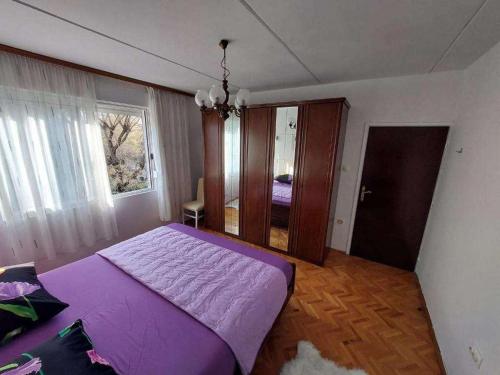 One-Bedroom Apartment with Balcony image 10