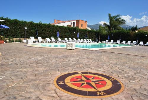 Paradise Beach vicino Cefalu