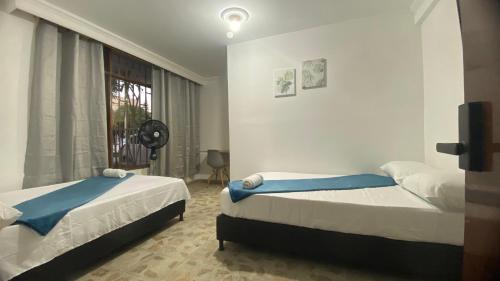 APARTAHOTEL ESTADIO GOLD, Медельин (фото 4)