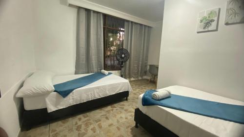 APARTAHOTEL ESTADIO GOLD, Медельин (фото 8)