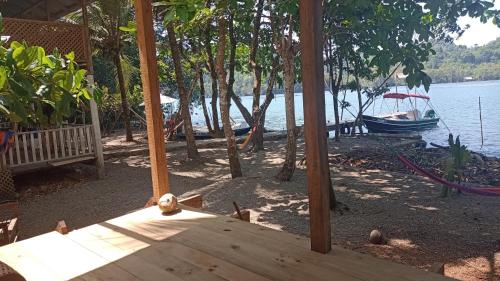 Alrededores, Casa Manatí (Casa Manati) in Livingston
