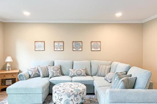 Westwood --- 817 Beach Haven Unit C
