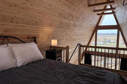 Overlook Cabin in Newport, USA