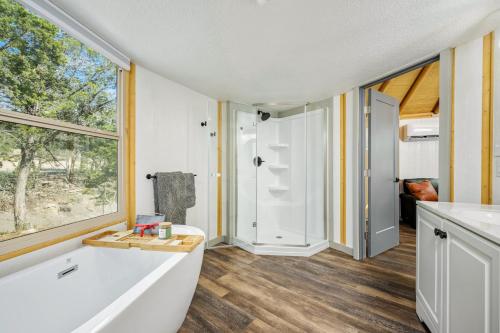 Gentry & Stetson - Freedom Yurt Cabins in Canyon Lake, USA
