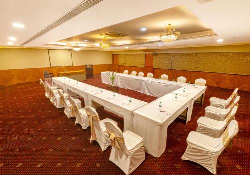 Monarch Luxur - Infantry Road – Bangalore, MN