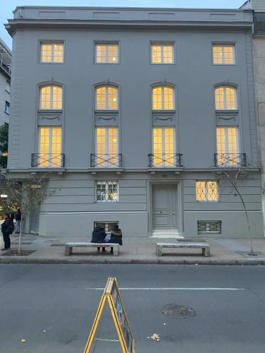 Inmejorable Studio en Calle Monjitas Santiago HOM