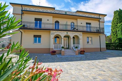 Villa Mimosa - Appartamento 2 - Happy Rentals - Apartment - Desenzano del Garda