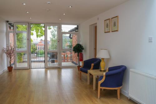 sala de TV, Oscar Lodge in Northampton