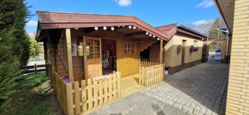 Hotelli välisilme, Familienfreundlicher Ferienbungalow Sunnyside in Bosau