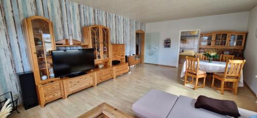 Familienfreundlicher Ferienbungalow Sunnyside in Bosau