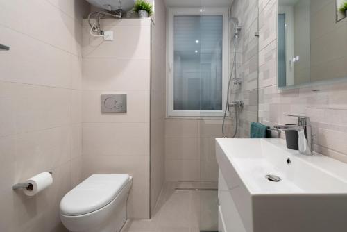 Modern & Stylish Apartment Close to Tigne Point - Close to Saint Julians & Valletta Ferry, Sliema (photo 7)