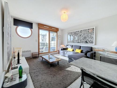 Appartement Granville, 1 pièce, 2 personnes - FR-1-361-337 - Location saisonnière - Granville