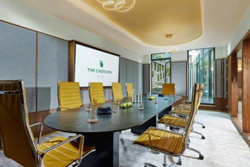 The Chancery Hotel - image 12